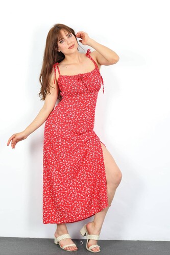 Berox - Askısı Bağalamalı Yırtmaçlı Çiçek Desenli Kırmızı Kadın Elbise