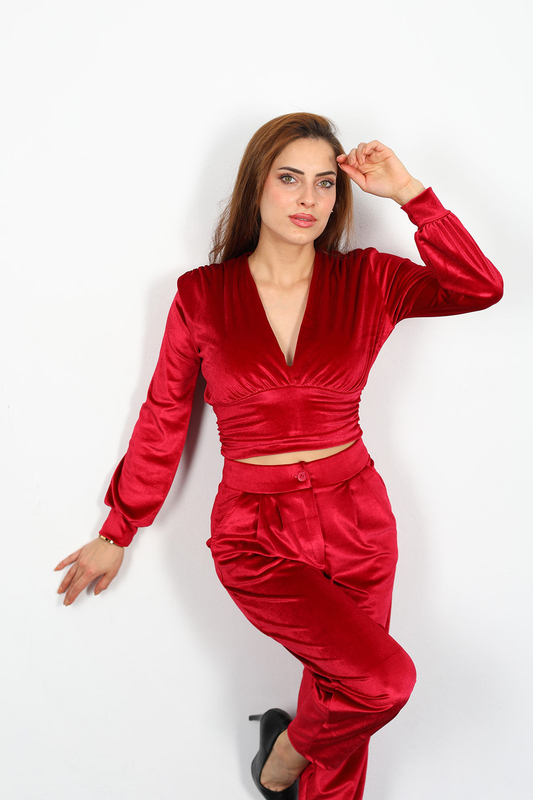 Berox - Derin V Yaka Büzgülü Kadın Kırmızı Kadife Bluz