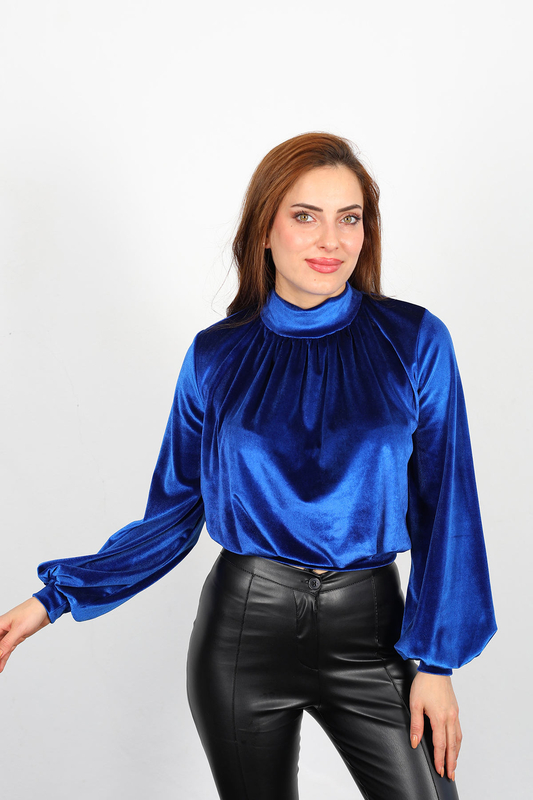 Berox - Dik Yaka Önü Büzgülü Kadın Saks Mavisi Kadife Bluz