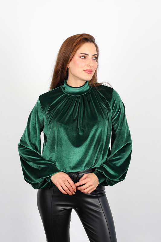 Berox - Dik Yaka Önü Büzgülü Kadın Zümrüt Yeşili Kadife Bluz (1)