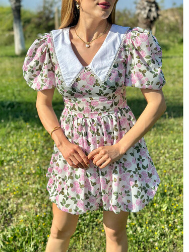 Önlük Yaka Karpuz Kol Kadın Pembe Flowers Elbise - Thumbnail