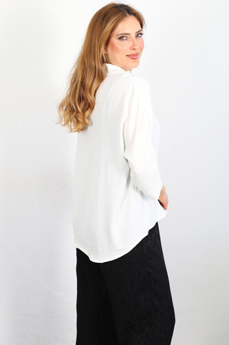 Önü Çimalı Ayrobin Beyaz Kadın Gömlek Bluz - Thumbnail