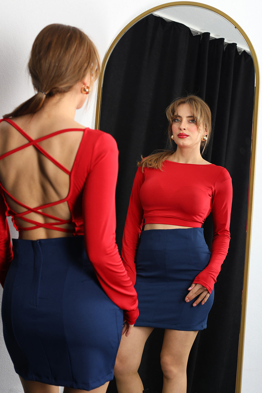 Berox - Parmak Geçirmeli Sırtı Çapraz Dekolteli Kadın Kırmızı Sandy Bluz