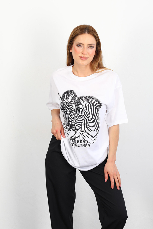 Berox - Zebra Baskılı Oversize Beyaz Kadın T-Shirt (1)